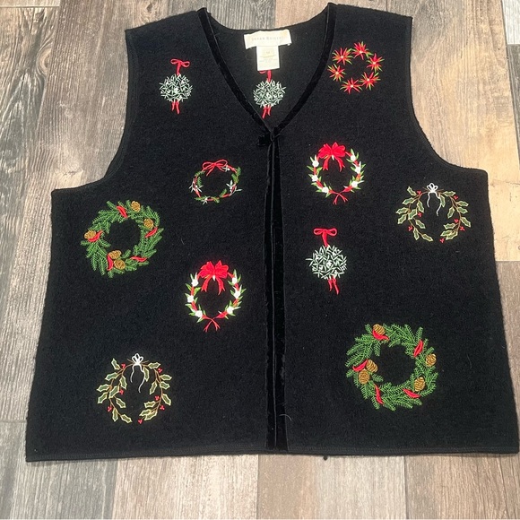 VTG Susan Bristol Christmas Vest M Black Boiled Wool Embroidered Y2K 2000 Wreath - Picture 4 of 9